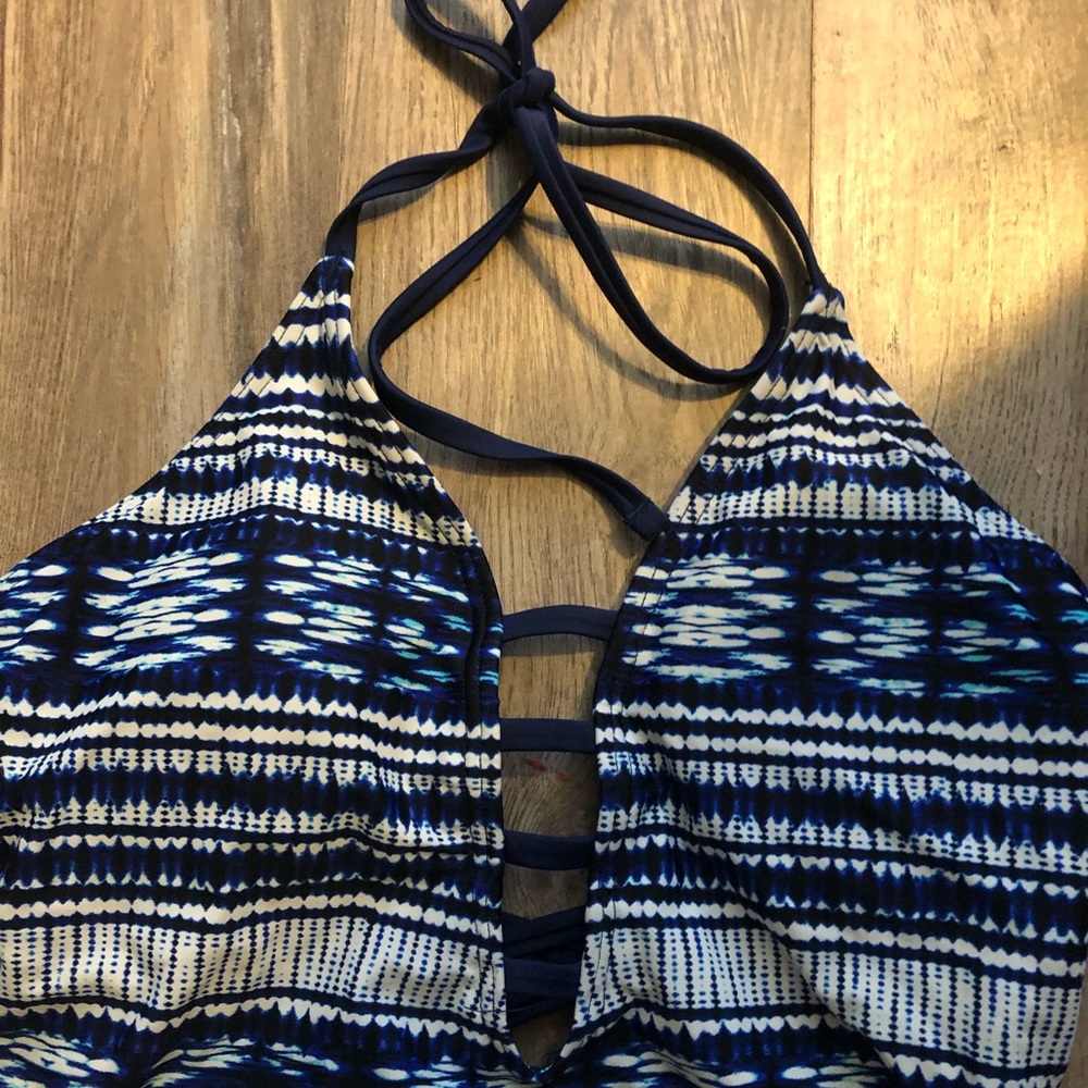Aztec pattern once piece! - Picture 2 of 4